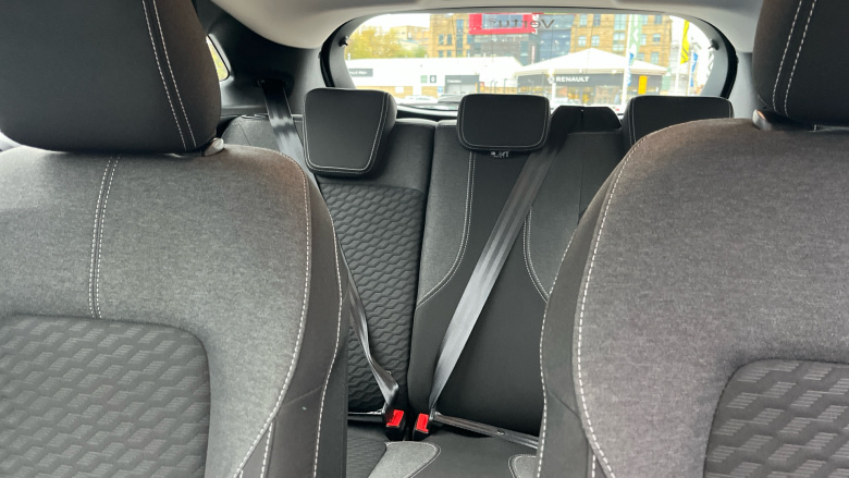 Ford Puma 1.0 EcoBoost Hybrid mHEV Titanium 5dr DCT Petrol Hatchback